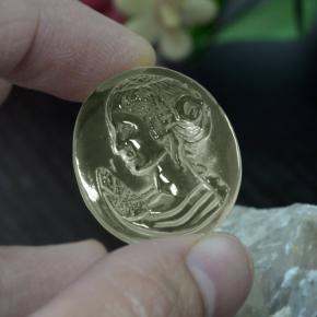 كوارتز أصفر فاتح طبيعي، قصة بيضاوى، 30.49 قيراط، شفاف