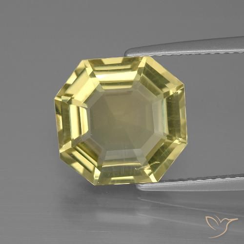 5.56ct طبيعي أصفر فاتح كوارتز, قص الزمرد, قليلا جدا