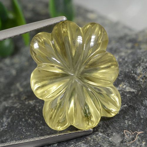 9.60ct طبيعي أصفر فاتح-متوسط كوارتز, قص وردة, شفاف