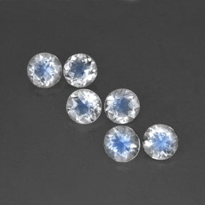 أحجار قوس قزح حجر القمر أبيض أزرق طبيعية، شفاف، شفاف / نصف شفاف، وزنها  قيراط