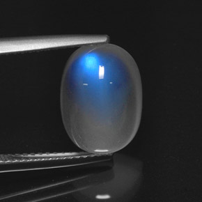 قوس قزح حجر القمر أبيض أزرق طبيعي، قصة بيضاوى، 5.09 قيراط، نصف شفاف