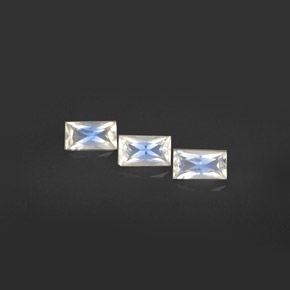 أحجار قوس قزح حجر القمر أبيض أزرق طبيعية، باجيت، قليلا جدا، وزنها  قيراط