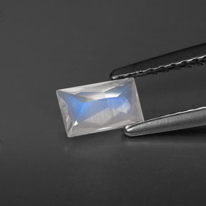 قوس قزح حجر القمر أبيض أزرق طبيعي، باجيت، 0.42 قيراط، قليلا جدا