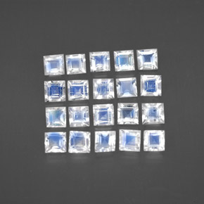 حجر القمر قوس قزح طبيعي بلون أزرق أبيض، وزن ‎‎ قيراط، شكل مربع، مقاس ‎3.1x3.1‎ مم