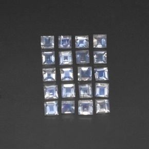 حجر القمر قوس قزح طبيعي بلون أزرق أبيض، وزن ‎‎ قيراط، شكل مربع، مقاس ‎3.1x3‎ مم