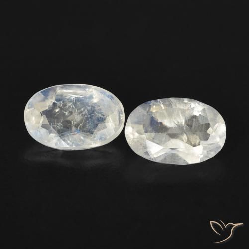 0.83ctw طبيعي أبيض مزرق قوس قزح حجر القمر, بيضوي, شفاف