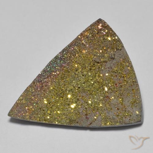 13.27ct طبيعي متعدد الألوان قوس قزح بيريت, مثلثى, غير شفاف