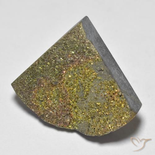 13.16ct طبيعي متعدد الألوان قوس قزح بيريت, مثلثى, غير شفاف