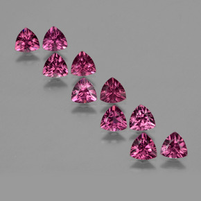 أحجار عقيق رودوليت روز وردي طبيعية، مثلثى، قليلا جدا، وزنها  قيراط