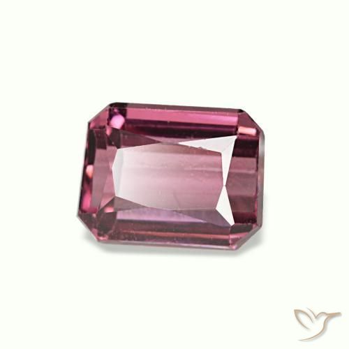 جارنيت رودوليت طبيعي بلون Light Merlot Red، وزن ‎0.86‎ قيراط، شكل قص الزمرد، مقاس ‎4.4x4.1‎ مم