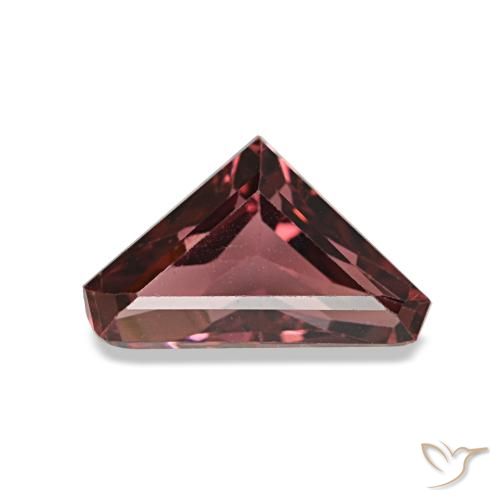 جارنيت رودوليت طبيعي بلون Medium Dark-Red، وزن ‎1.18‎ قيراط، شكل شكل خيالي، مقاس ‎8.5x5.2‎ مم