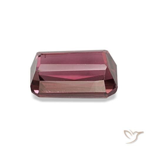 جارنيت رودوليت طبيعي بلون Medium Dark-Red، وزن ‎1.49‎ قيراط، شكل قص الزمرد، مقاس ‎7.1x4.8‎ مم