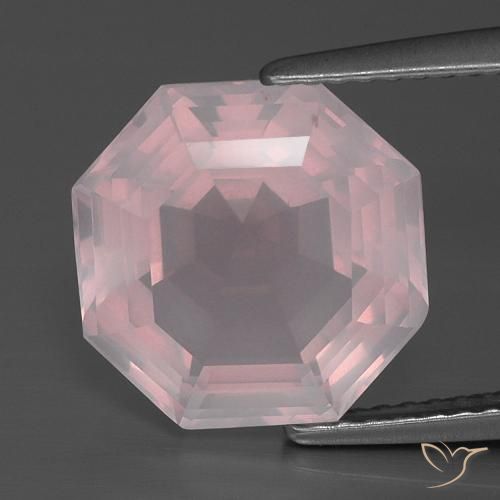 5.35ct طبيعي وردى فاتح جدا كوارتز زهرى, قص الزمرد, شفاف
