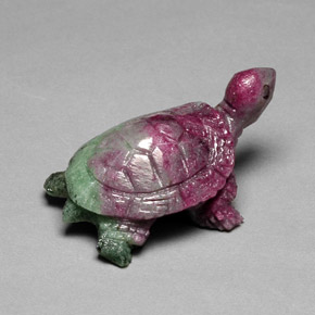 ياقوت الزوزيت متعدد الألوان طبيعي، شكل خيالي، 46.70 قيراط، غير شفاف