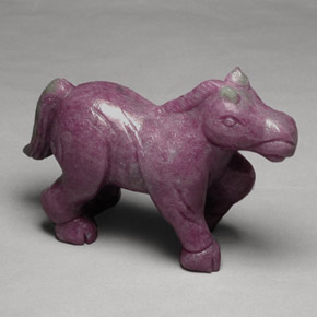 ياقوت الزوزيت متعدد الألوان طبيعي، فانسى، 246.79 قيراط، غير شفاف