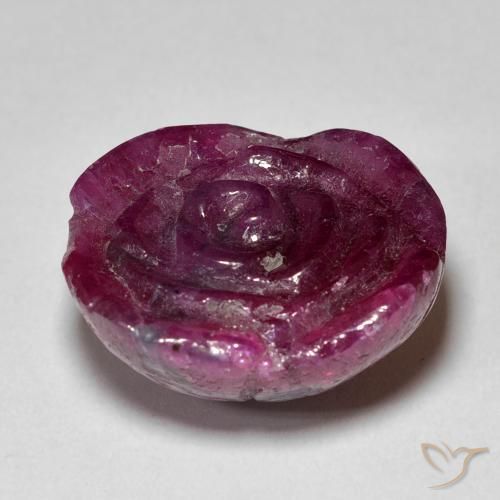 ياقوت الزوزيت Medium Dark Reddish-Purple طبيعي، قص وردة، 18.36 قيراط، غير شفاف