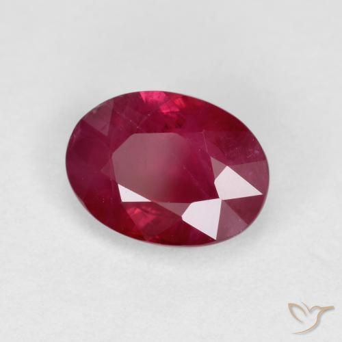 ياقوت Medium Dark-Red طبيعي، بيضوي، 1.04 قيراط، VS-SI