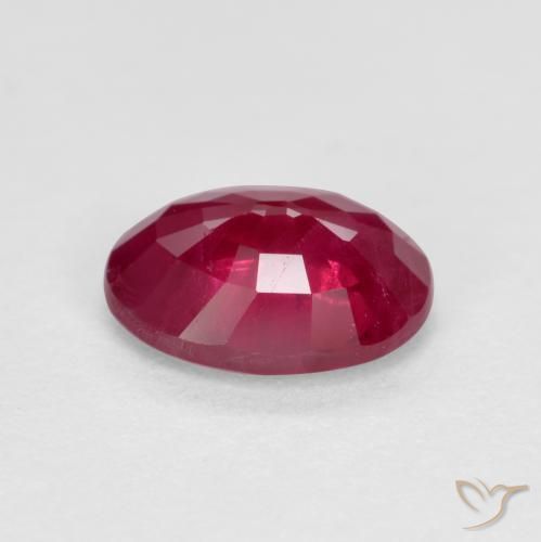 ياقوت Medium Dark-Red طبيعي، بيضوي، 1.04 قيراط، VS-SI