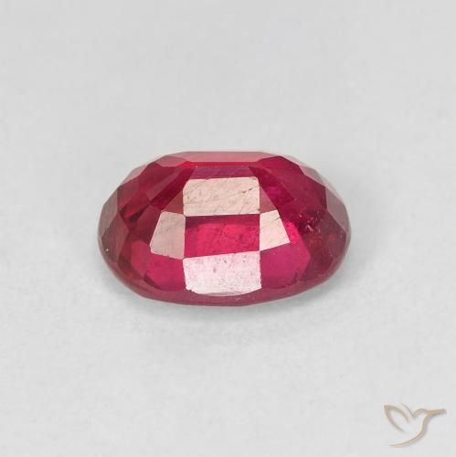 ياقوت Medium Dark-Red طبيعي، بيضوي، 1.94 قيراط، VS-SI