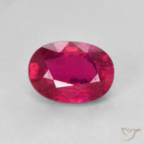 1.53ct طبيعي التوت عليق أحمر ياقوت, بيضوي, قليلا جدا