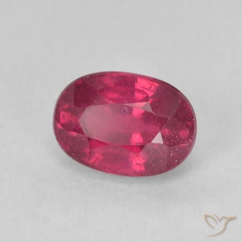 1.42ct طبيعي Medium Dark-Red ياقوت, بيضوي, قليلا جدا