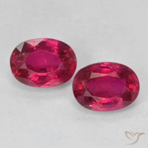 2.49ctw طبيعي Medium Dark-Red ياقوت, بيضوي, قليلا جدا