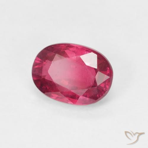 ياقوت Medium Dark-Red طبيعي، بيضوي، 1.32 قيراط، قليلا جدا