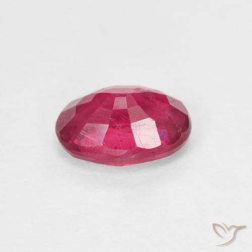 ياقوت Medium Dark-Red طبيعي، بيضوي، 1.08 قيراط، قليلا جدا
