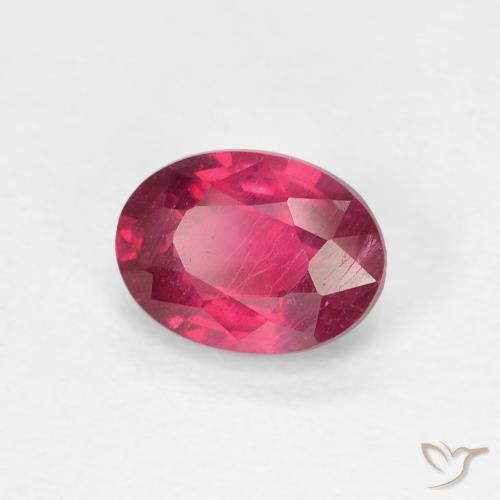 ياقوت Medium Dark-Red طبيعي، بيضوي، 1.19 قيراط، قليلا جدا