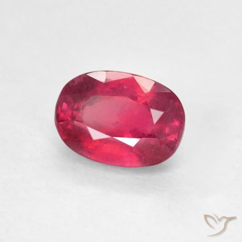 ياقوت Medium Dark-Red طبيعي، بيضوي، 1.33 قيراط، قليلا جدا