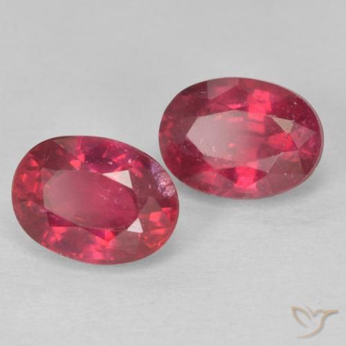 أحجار ياقوت Medium Dark-Red طبيعية، بيضوي، قليلا جدا، وزنها 2.62 قيراط