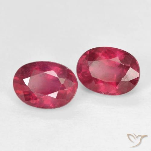 أحجار ياقوت Medium Dark-Red طبيعية، بيضوي، قليلا جدا، وزنها 2.57 قيراط