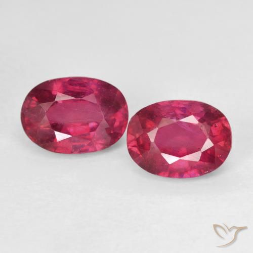 2.51ctw طبيعي Medium Dark-Red ياقوت, بيضوي, قليلا جدا