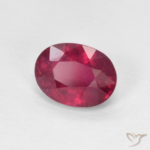 ياقوت Medium Dark-Red طبيعي، بيضوي، 1.85 قيراط، قليلا جدا