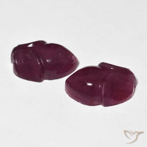 أحجار ياقوت Medium Dark-Purple طبيعية، قص وردة، غير شفاف، وزنها 11.57 قيراط