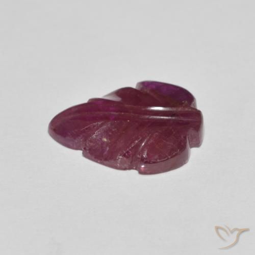 ياقوت Medium Dark-Purple طبيعي، فانسى، 4.64 قيراط، غير شفاف