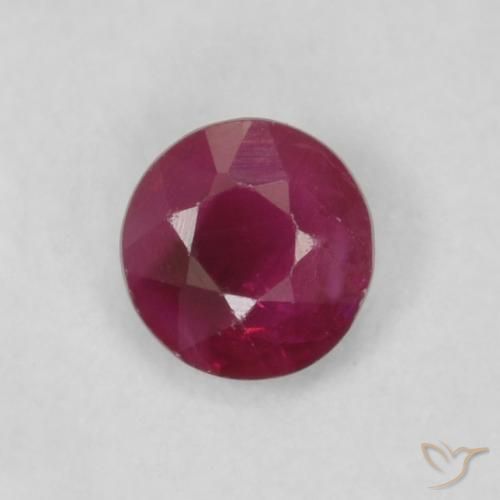 0.18ct طبيعي احمر غامق ياقوت, دائري, قليلا جدا