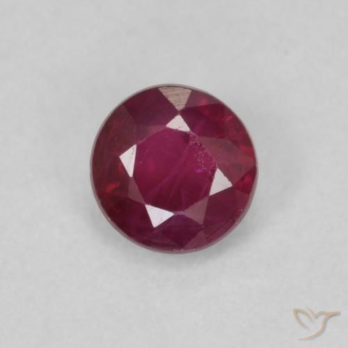 0.32ct طبيعي احمر غامق ياقوت, دائري, قليلا جدا