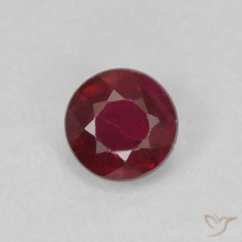0.30ct طبيعي احمر غامق ياقوت, دائري, قليلا جدا