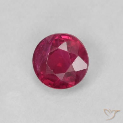 ياقوت Medium Dark-Red طبيعي، دائري، 0.21 قيراط، قليلا جدا
