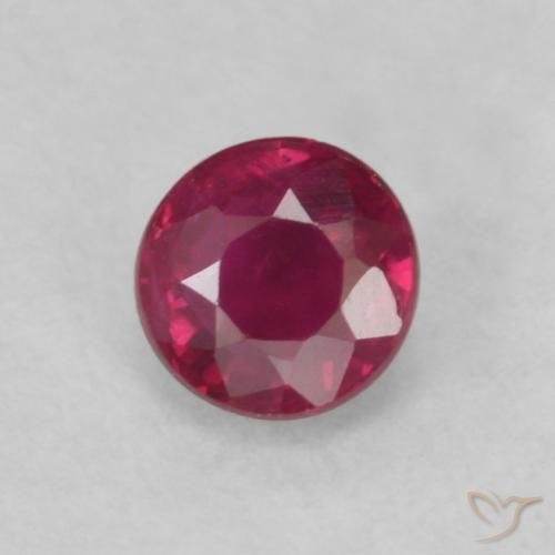 0.22ct طبيعي وردى محمر غامق ياقوت, دائري, قليلا جدا