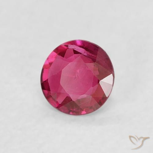 ياقوت Medium Dark-Red طبيعي، دائري، 0.15 قيراط، قليلا جدا