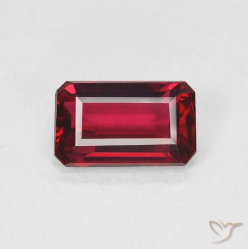 1.57ct طبيعي أحمر كثيف ياقوت, قص الزمرد, VVS-VS