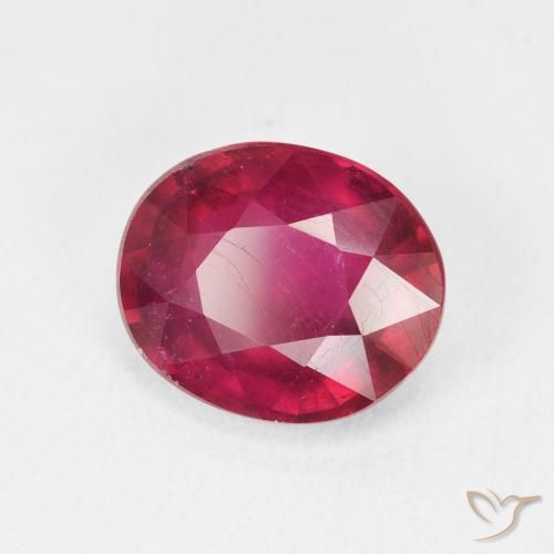 ياقوت Medium Dark-Red طبيعي، بيضوي، 5.05 قيراط، قليلا جدا