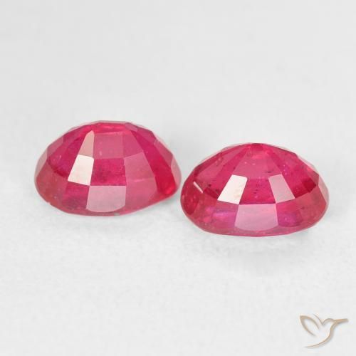 أحجار ياقوت Medium Dark-Pink طبيعية، بيضوي، قليلا جدا، وزنها 2.82 قيراط