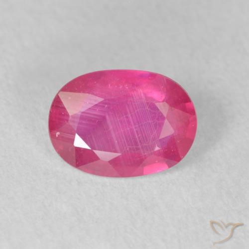 1.36ct طبيعي اوردي امحمر ياقوت, بيضوي, VS-SI