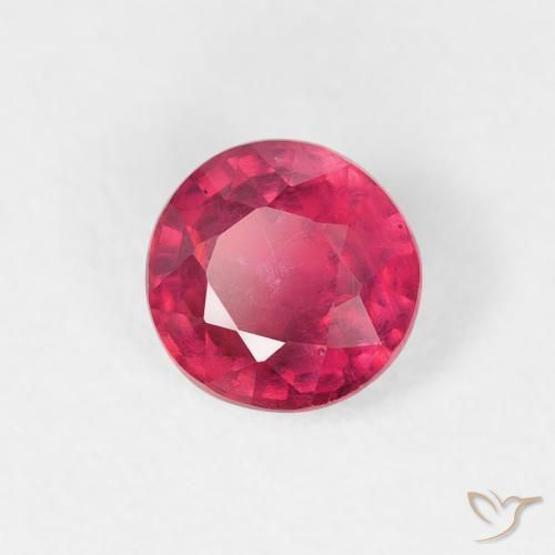 ياقوت Medium Dark-Red طبيعي، دائري، 0.94 قيراط، قليلا جدا