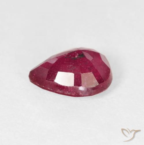 ياقوت Medium Dark-Red طبيعي، شكل الكمثرى، 1.58 قيراط، VS-SI