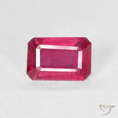 1.08ct طبيعي وردى محمر غامق ياقوت, قص الزمرد, قليلا جدا