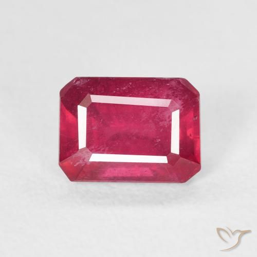 1.59ct طبيعي Medium Dark-Red ياقوت, قص الزمرد, قليلا جدا